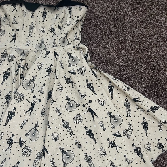 Rock Steady dress - Picture 6 of 7